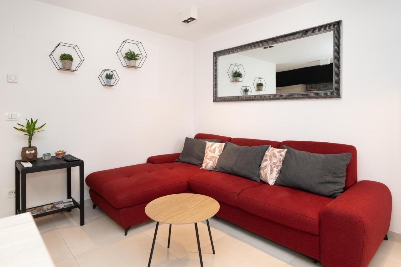 Apartment Tula Šibenik Eksteriør billede