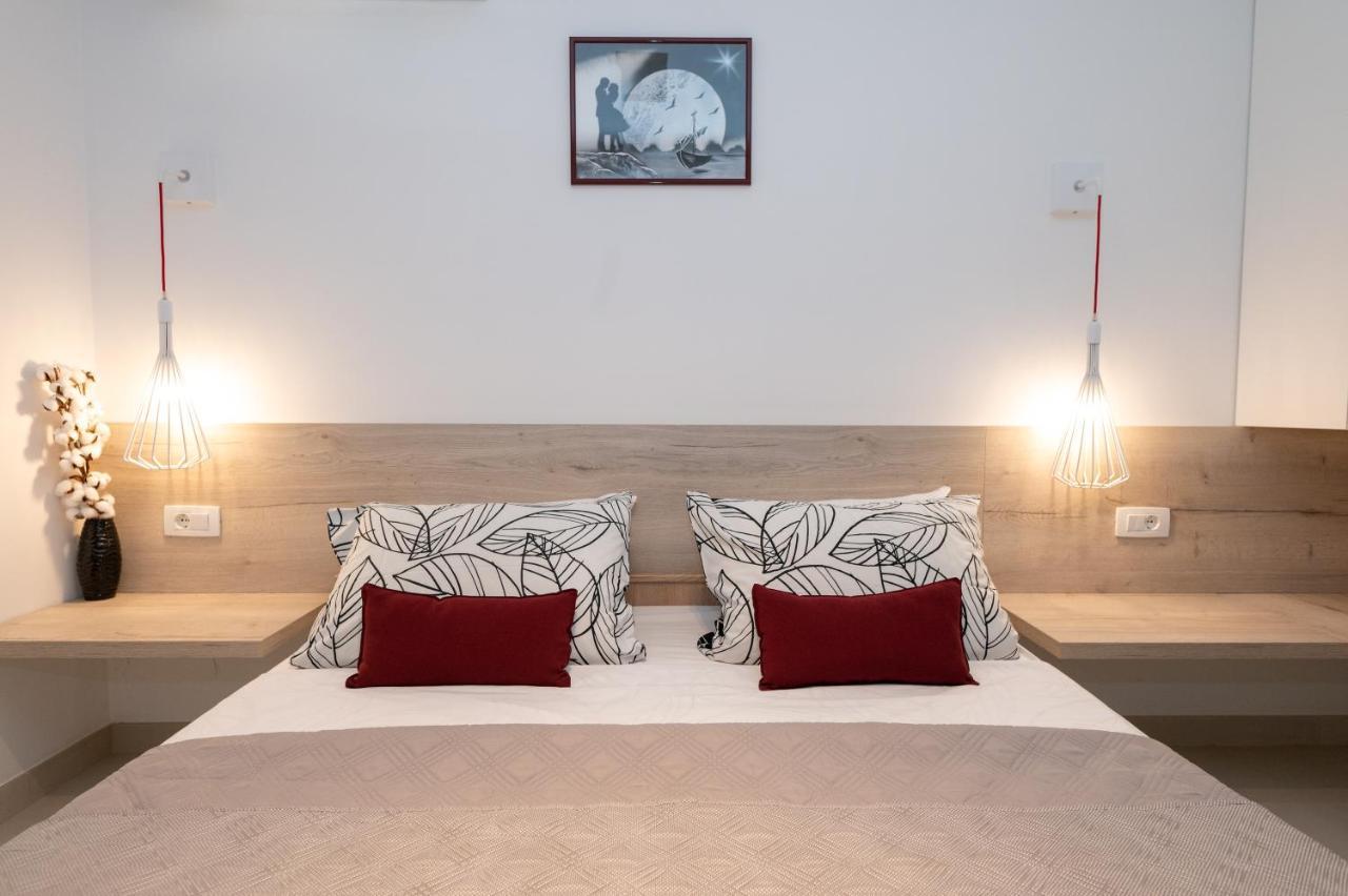 Apartment Tula Šibenik Eksteriør billede